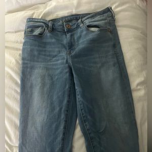 Plain blue American Eagle skinny jeans. Size 8